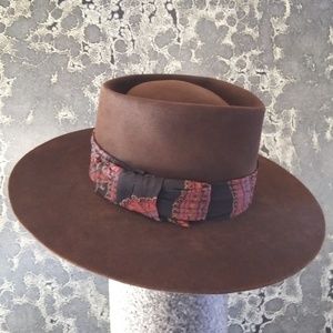Handmade beaver blend hat